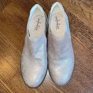 Ultimate Comfort Collection‎ by Clark’s shimmery taupe slip on ankle boots